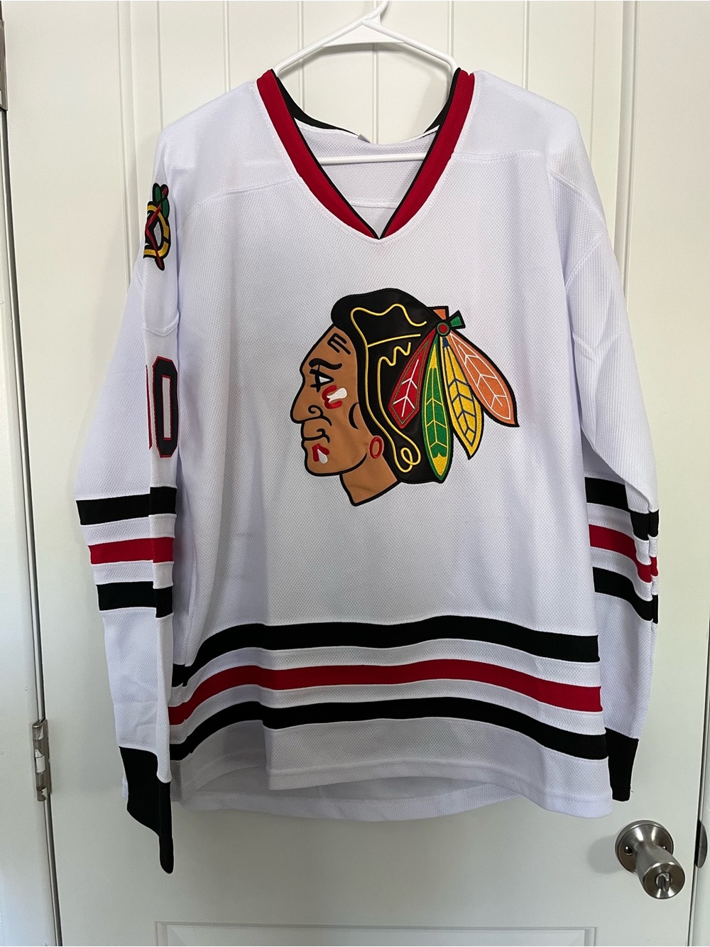 Chicago Blackhawks White Team Hockey Jersey 00 NEW NEVER USED